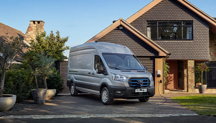 Yeni Ford E-Transit Van