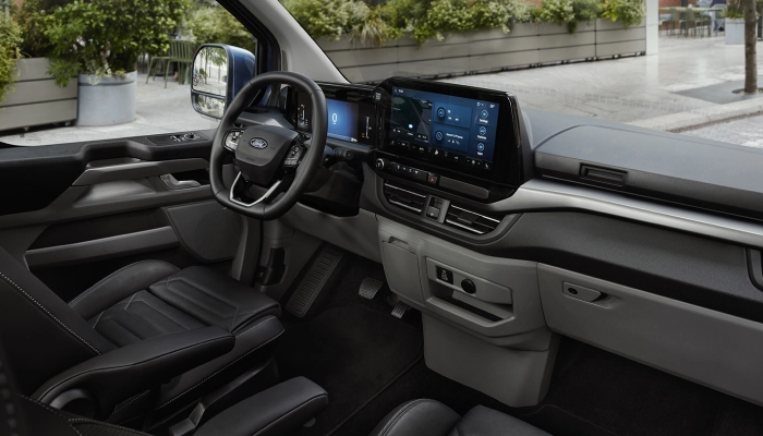 Yeni Ford Tourneo Custom ®