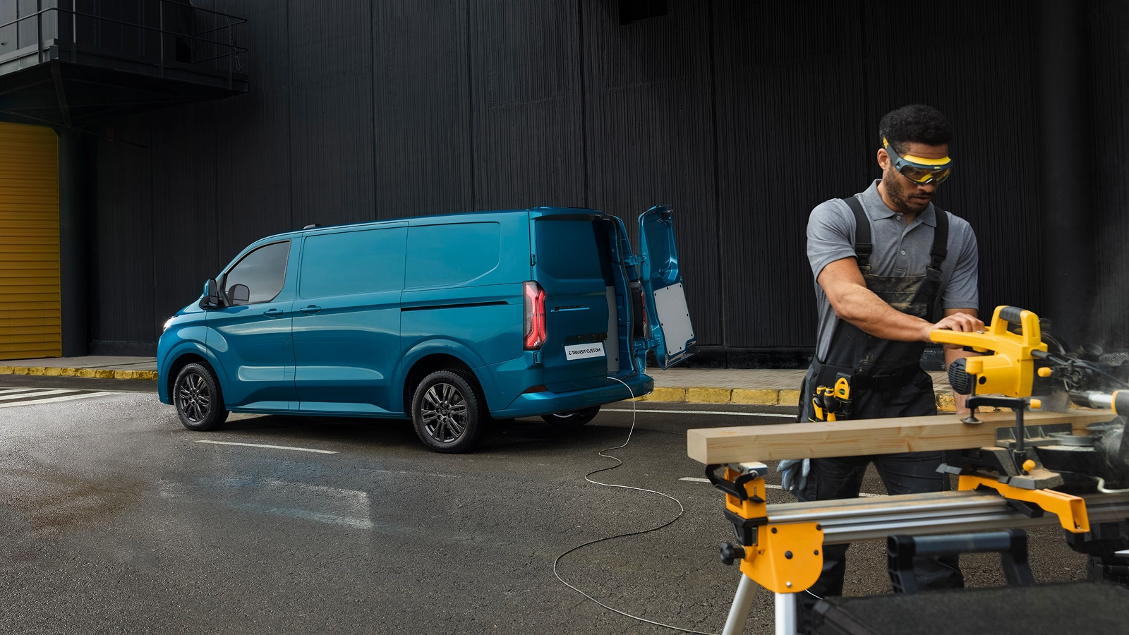 Yeni Ford E-Transit Custom®
